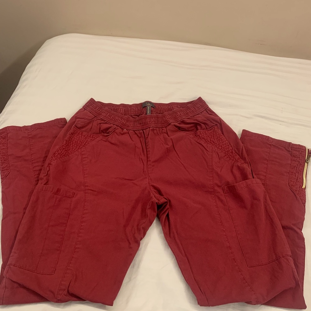Jaanuu scrubs